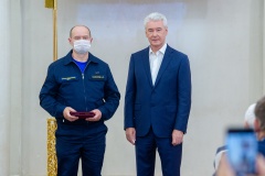 Московские пожарные получили государственные награды.
