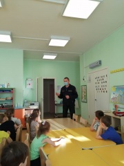 Занятия для школьников по безопасности прошли в Троицком и Новомосковском округах