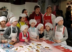 Около 40 праздничных площадок подготовили в Москве в рамках «Путешествия в Рождество»