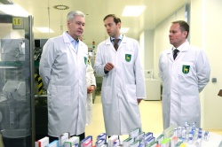 Сергей Собянин: В Москве начали производство уникальных для России медикаментов