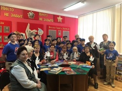 Представители Совета ветеранов посетили праздничную программу в школе
