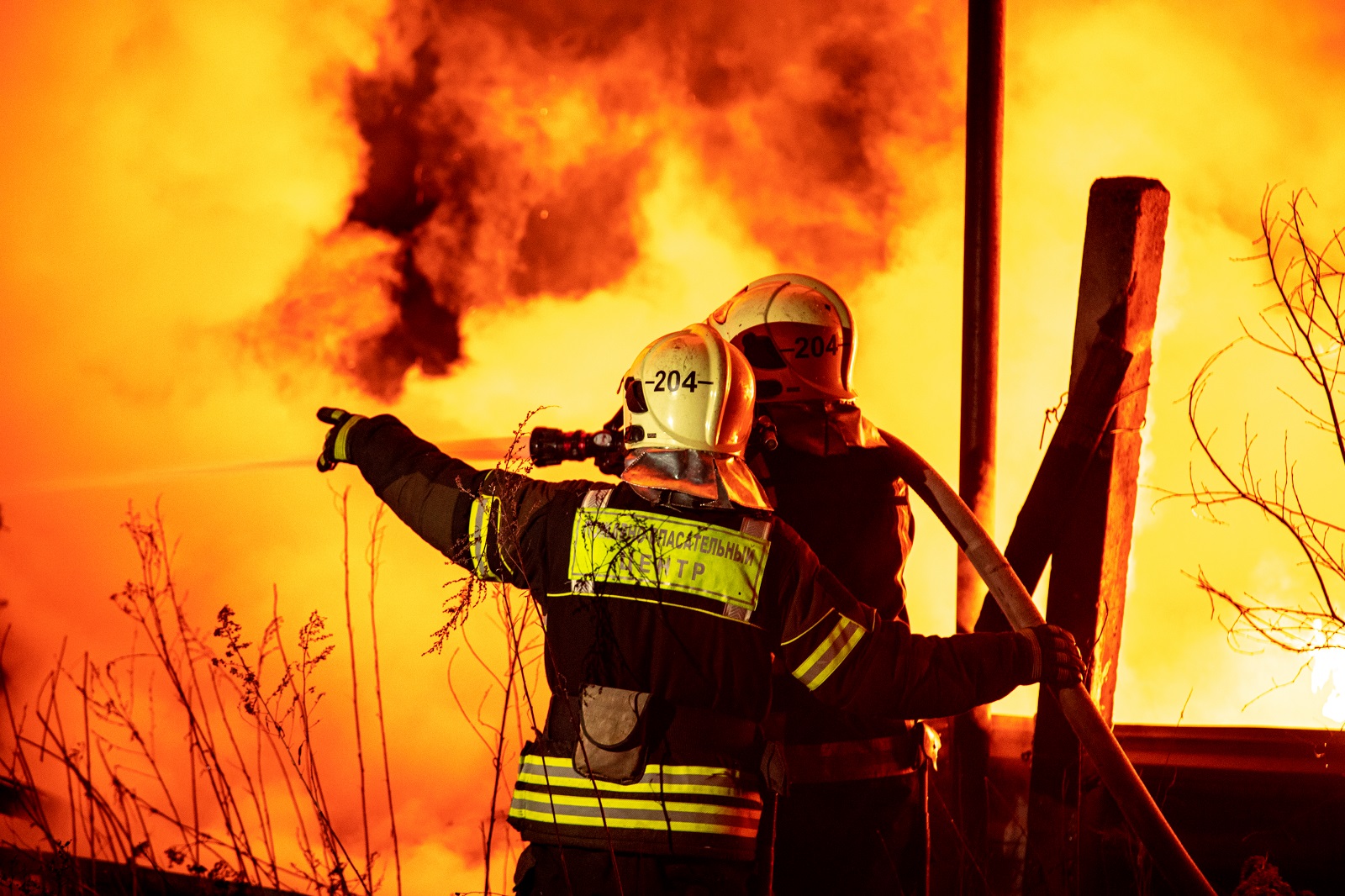 Инновации в борьбе с огнём: какие технологии помогают пожарным справляться со стихией