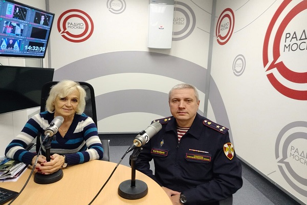 В честь 71-ой годовщины со дня образования вневедомственной охраны офицер Росгвардии выступил на «Радио Москвы»  