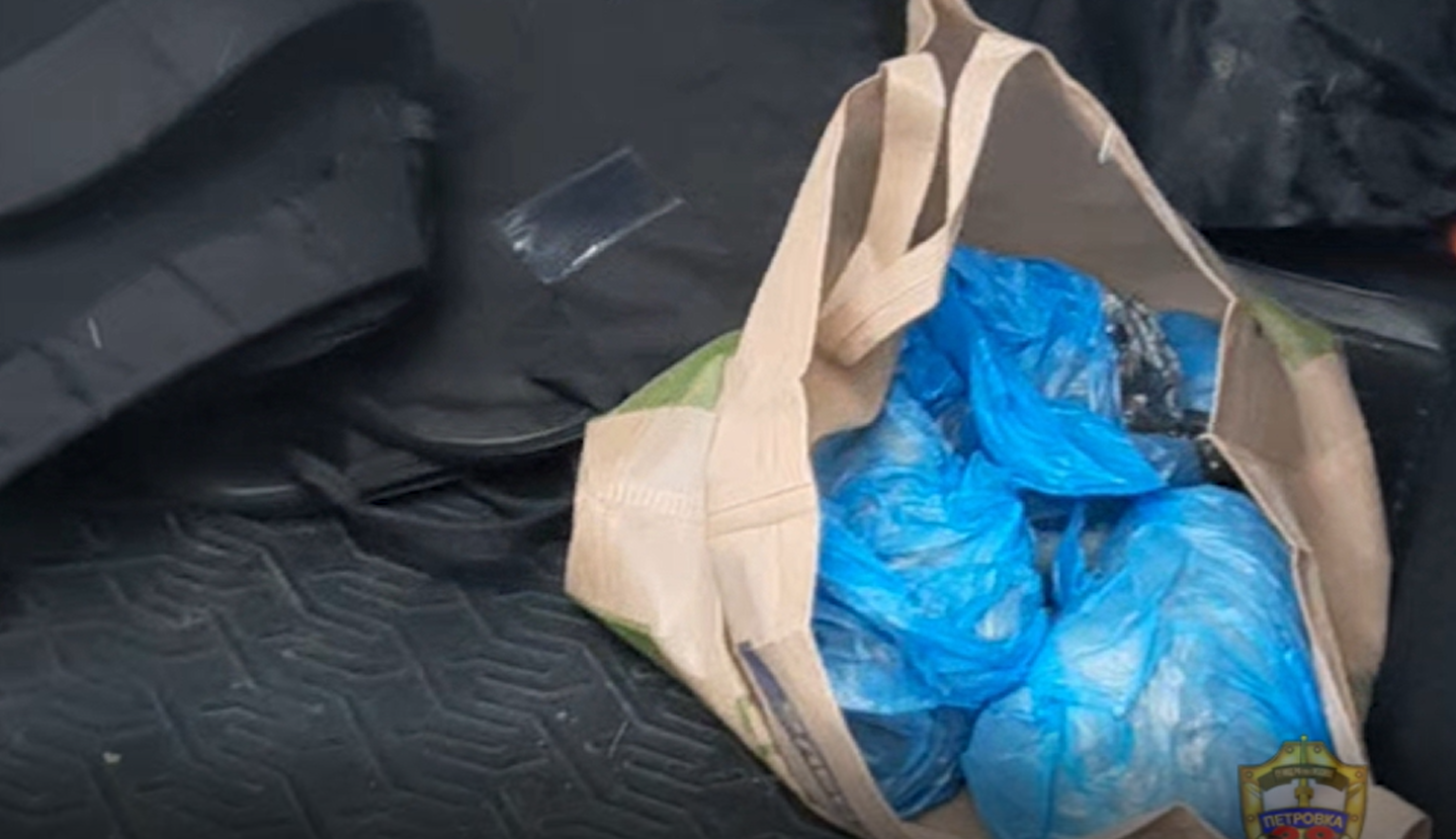 Полицейскими Новой Москвы задержана подозреваемая в попытке сбыта наркотического средства массой около 3 килограммов